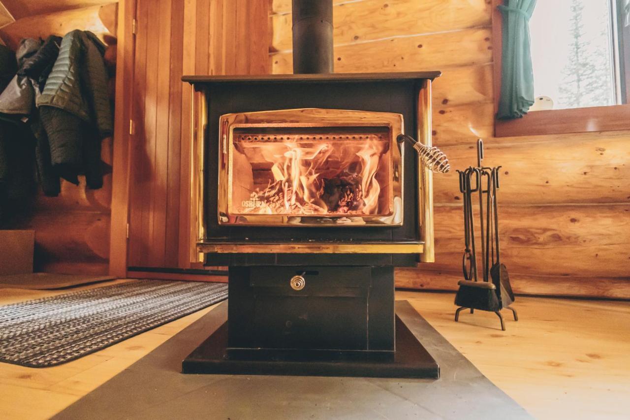 Rocky Mountain Escape Dome & Log Cabin Rentals - Rock Lake Rock Lake Lodge Provincial Park Exterior photo